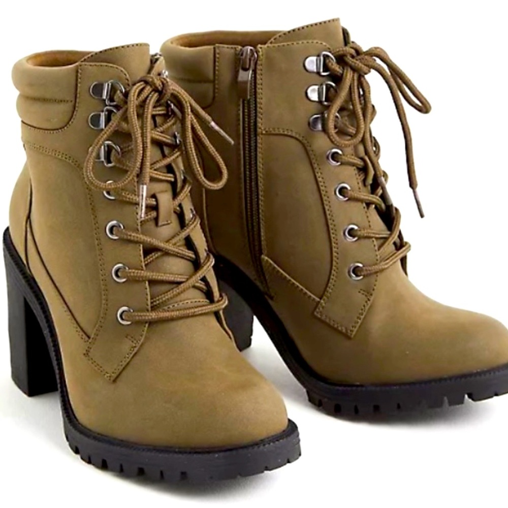 Torrid Cute boots